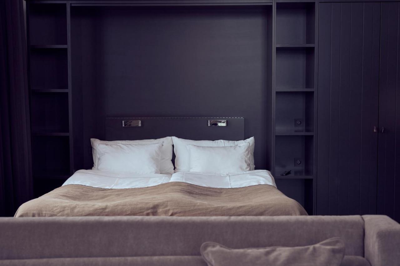 Naeaes Fabriker Hotell & Restaurang Толлеред Экстерьер фото